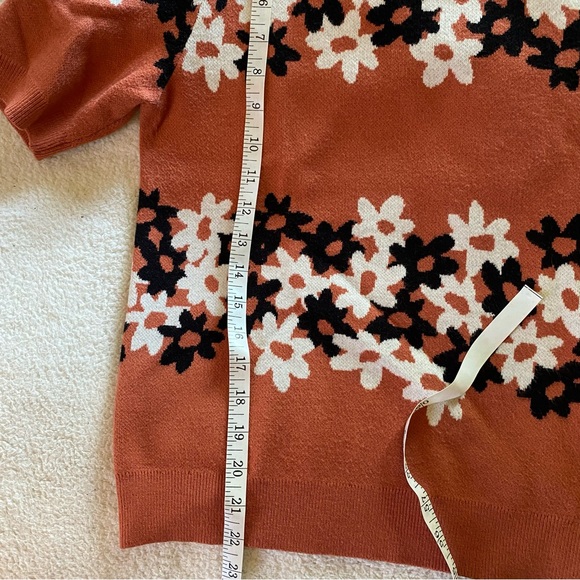 Anthropologie Maeve short sleeve sweater gets many compliments! - Picture 6 of 6